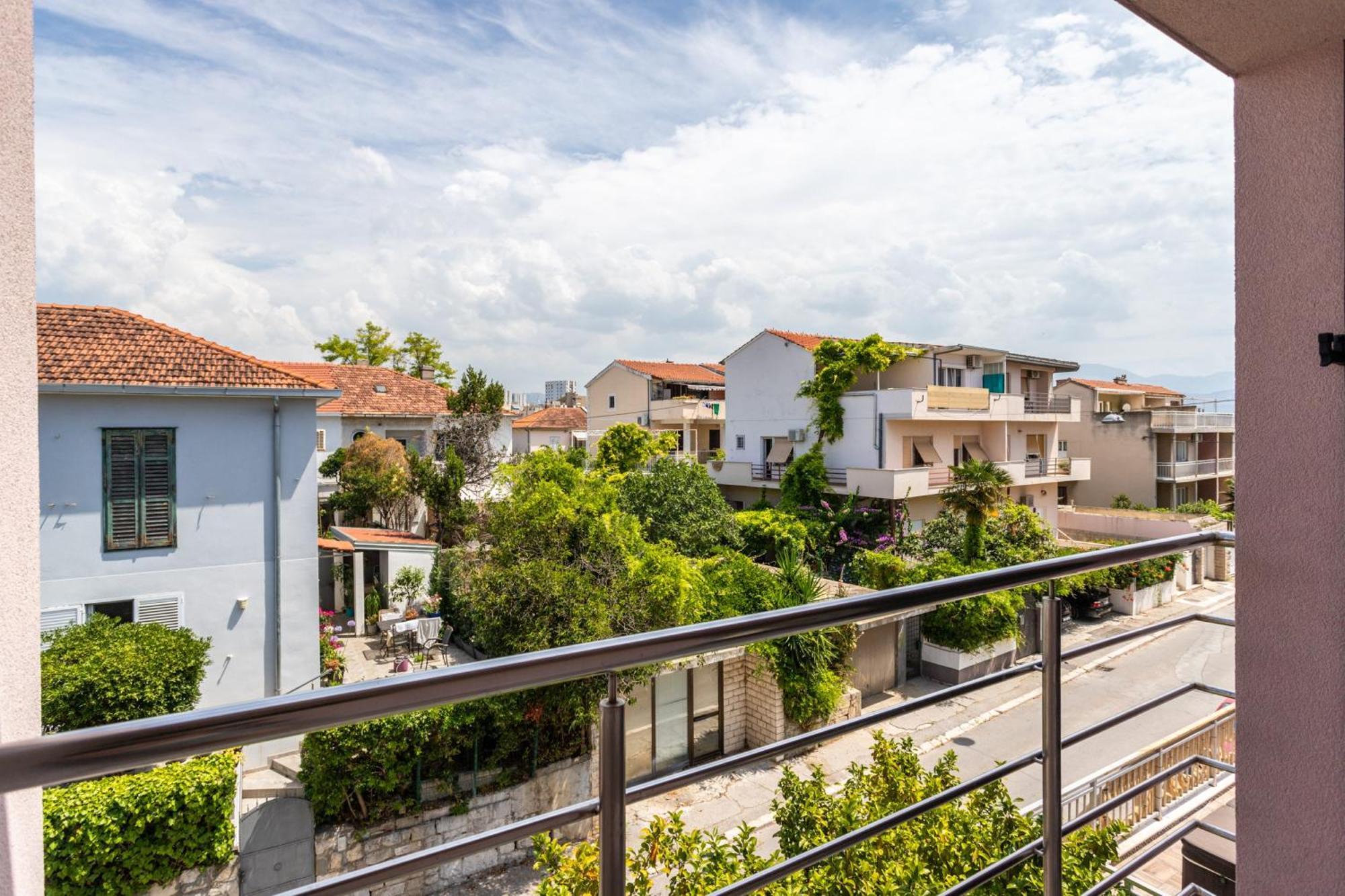 Villa Violeta With The Sea View, 3 Min Walk To The Beach Split Eksteriør billede