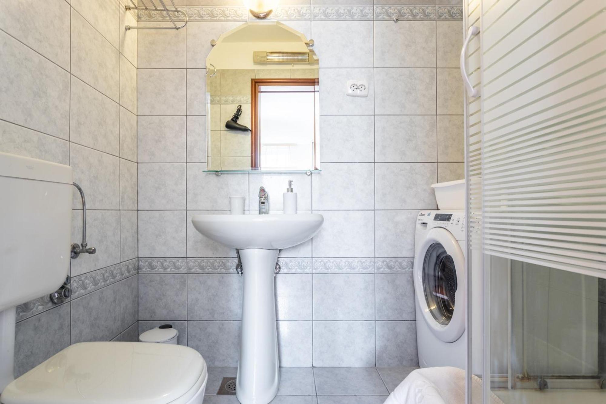 Villa Violeta With The Sea View, 3 Min Walk To The Beach Split Eksteriør billede